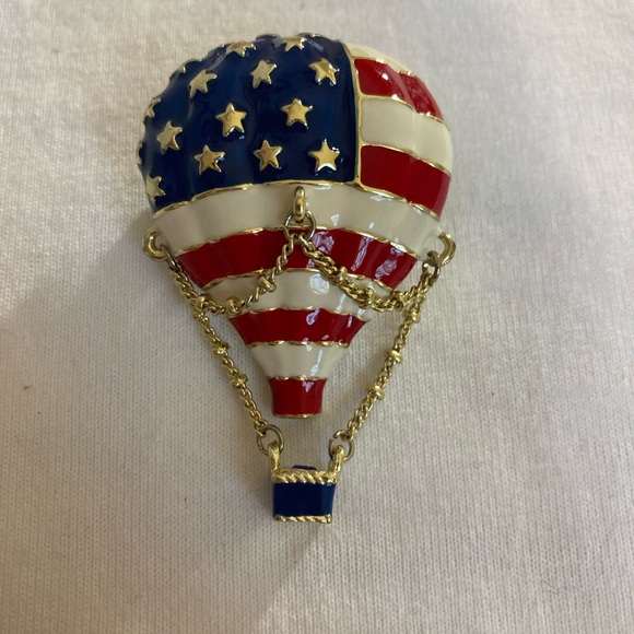 Air Balloon Patriotic Pin Pendant Brooch Red White Blue Stars Stripes Flag - Picture 9 of 10